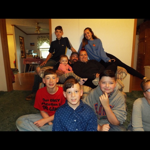 Meet your Posher, Maya - Picture 3 of 8